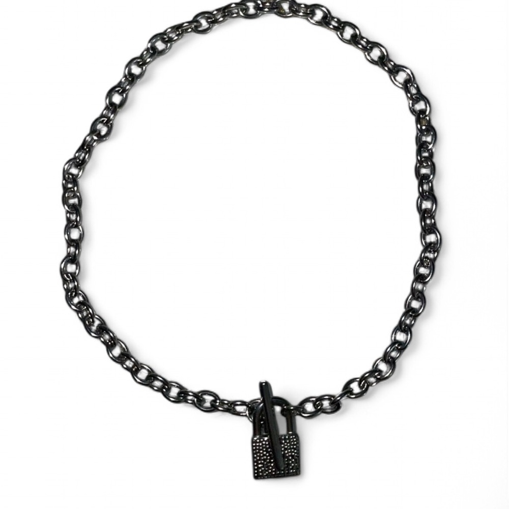 Brandy Melville lock necklace